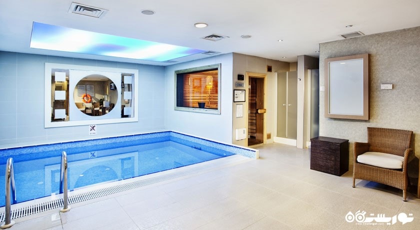 استخر سرپوشیده هتل ارسین تاکسیم پرمیر